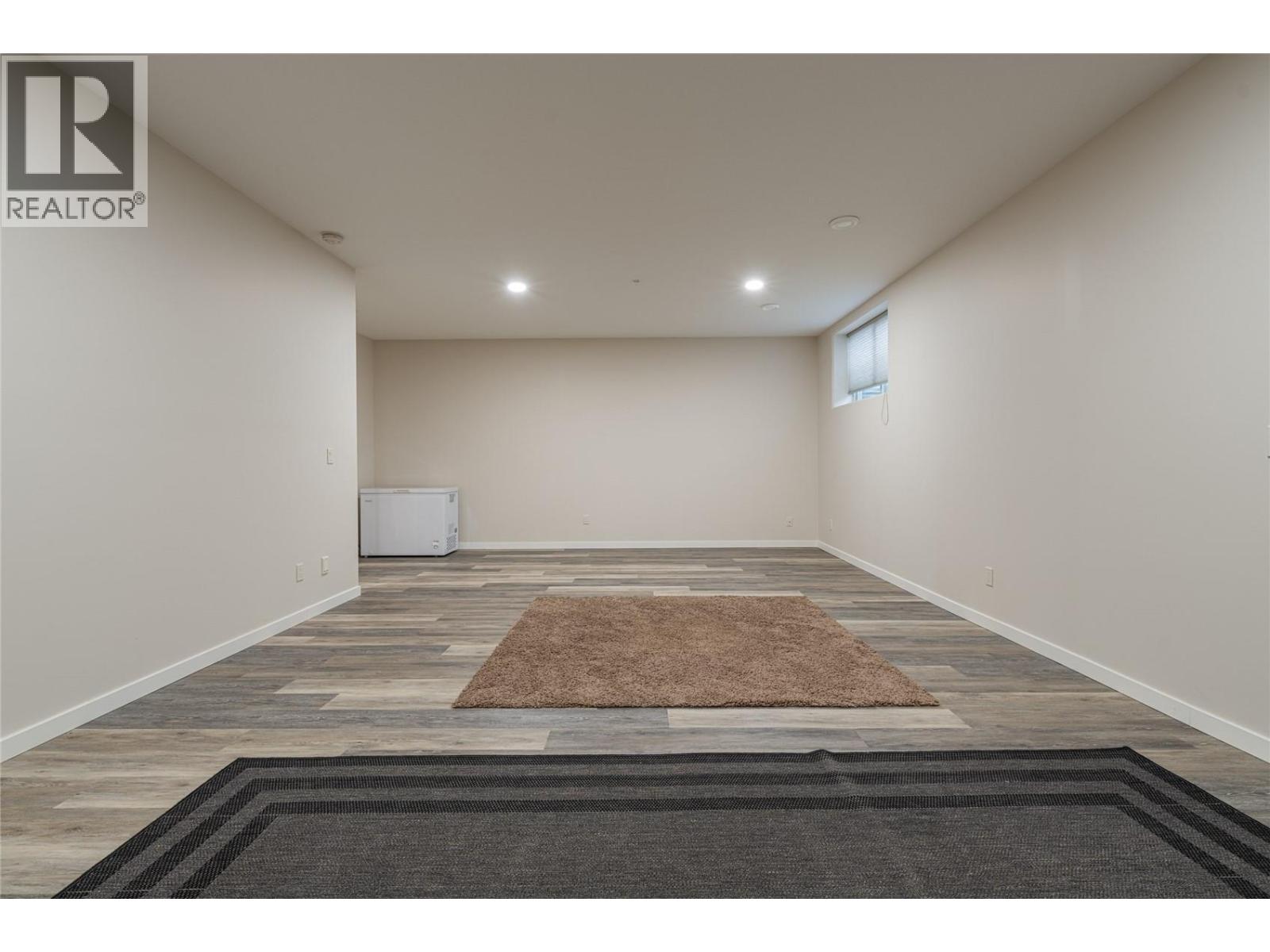 2444 York Avenue Unit# 3, Armstrong