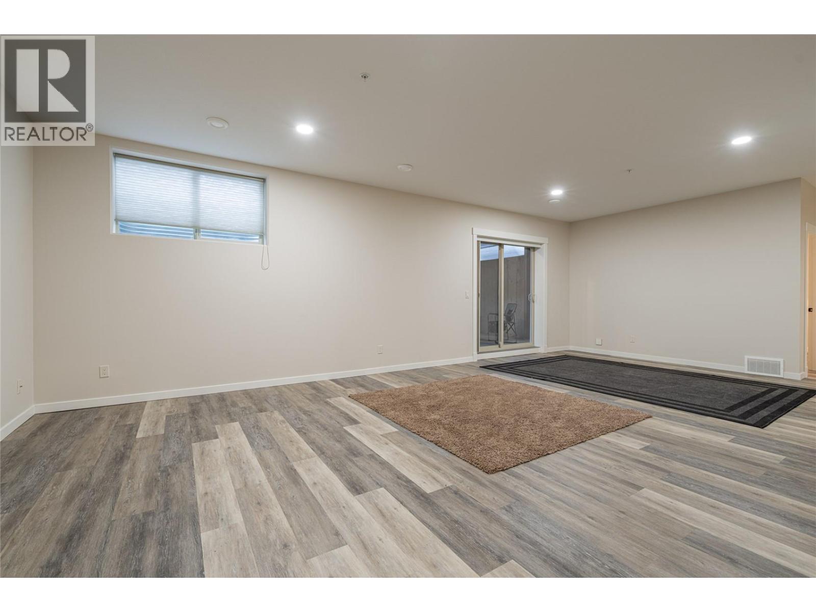 2444 York Avenue Unit# 3, Armstrong