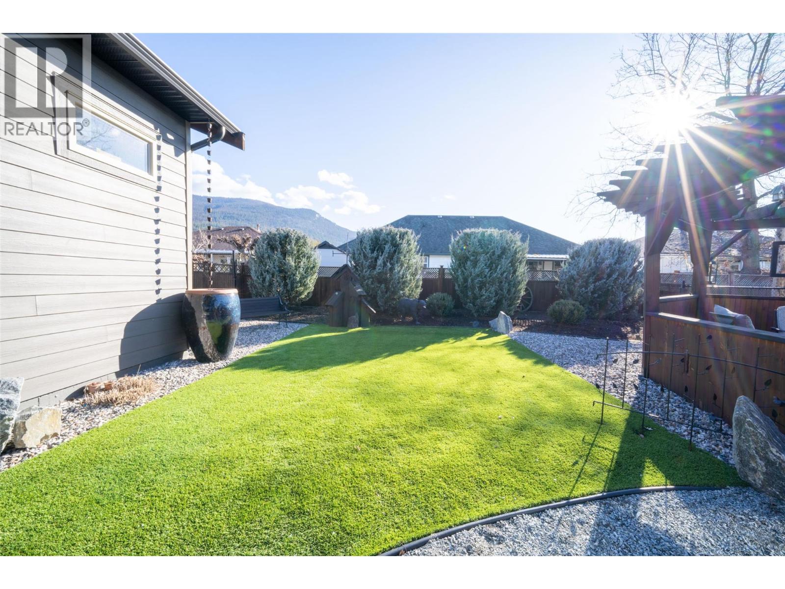 2444 York Avenue Unit# 3, Armstrong