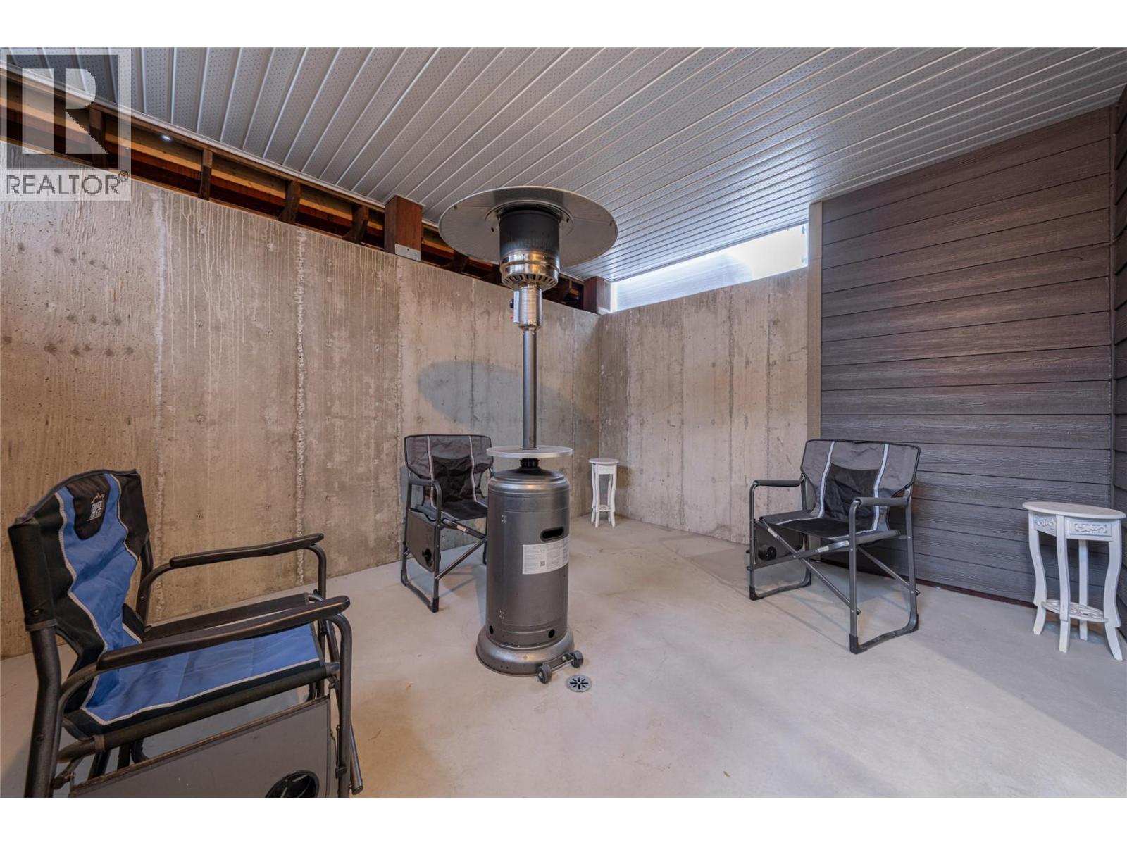 2444 York Avenue Unit# 3, Armstrong