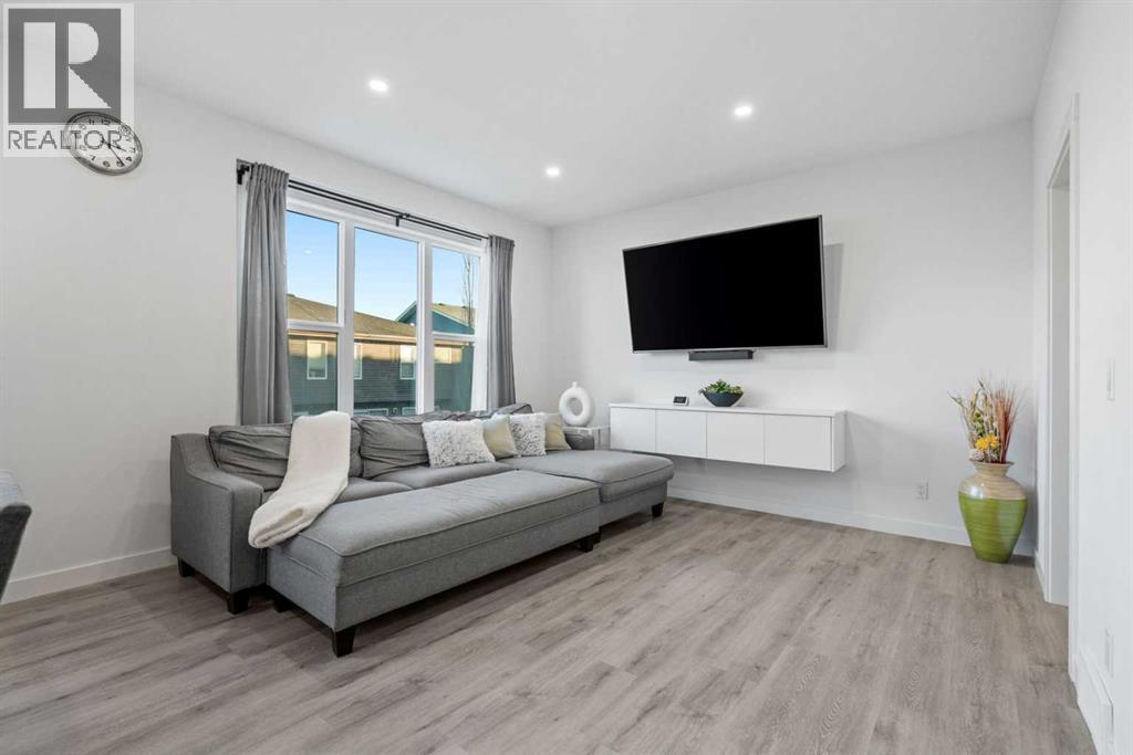 
          178 Sage Bluff Drive Northwest
            <br/>
            <span>Calgary</span>
            , 
            <span>AB</span>
             <span>T3R1W2</span>
         - Photo 5