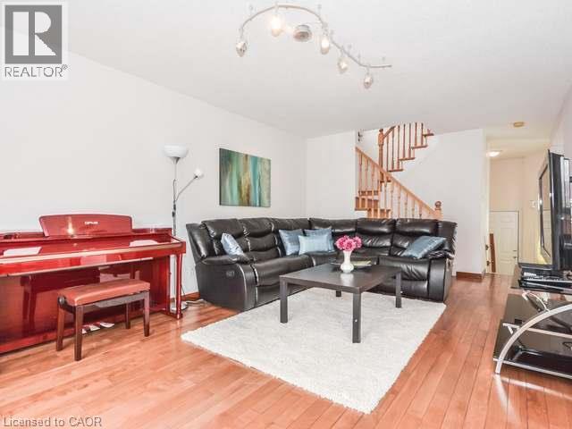 17 CHILLICO Drive Unit# UPPER - Photo 2 of 15, Guelph, Ontario