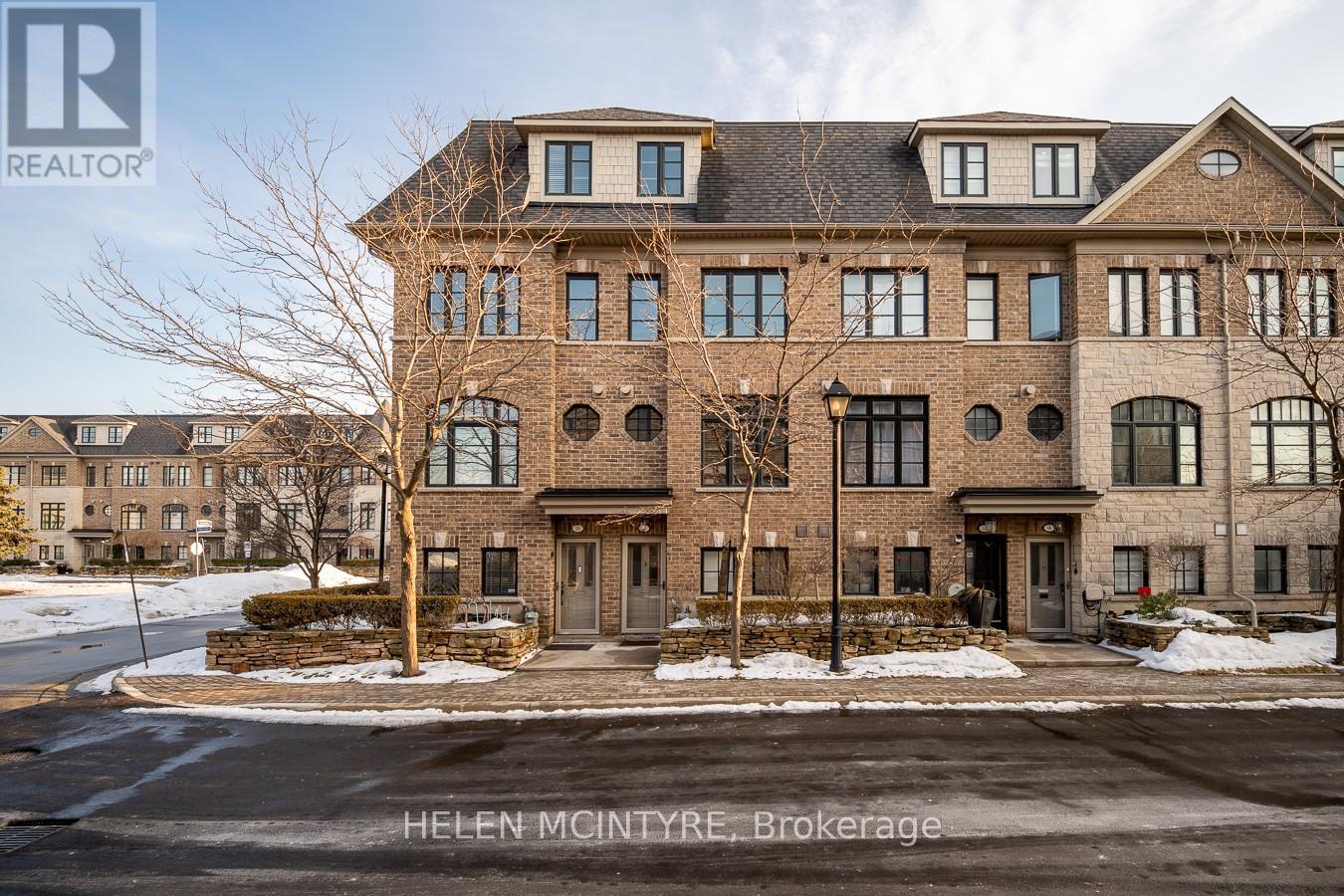 52 CORMIER HEIGHTS - Photo 2 of 42, Toronto (Mimico), Ontario