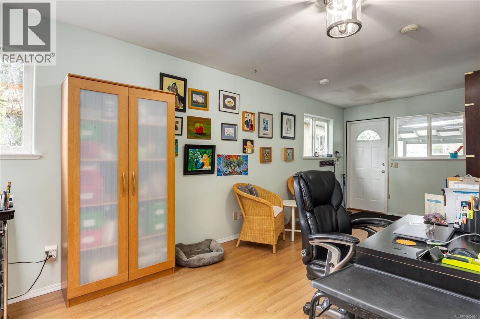 #127 25 MAKI RD - 31