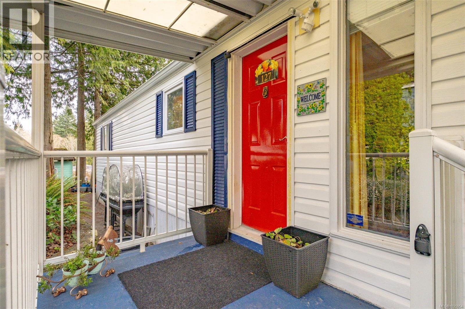 #127 25 MAKI RD - 33