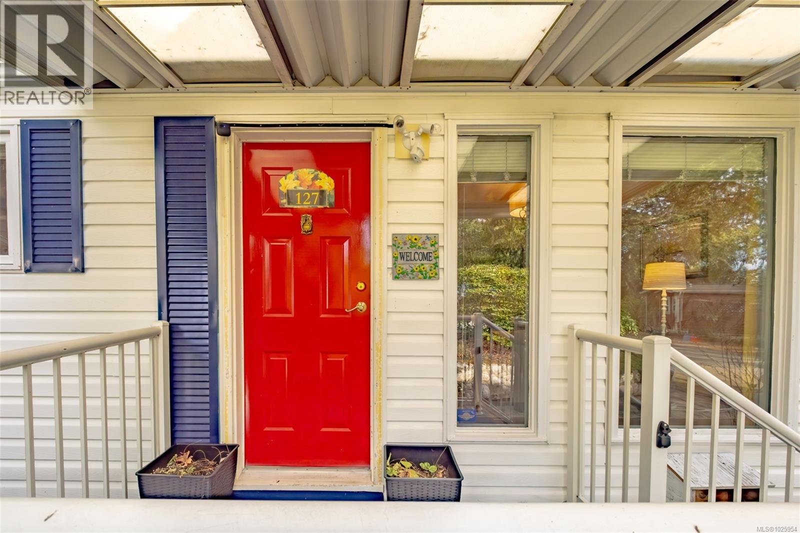 #127 25 MAKI RD - 34