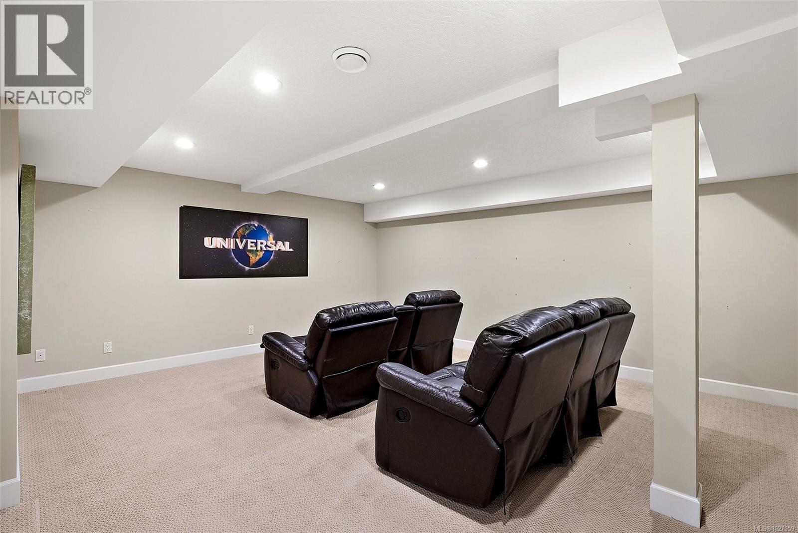  4973 La Quinta Place, Saanich