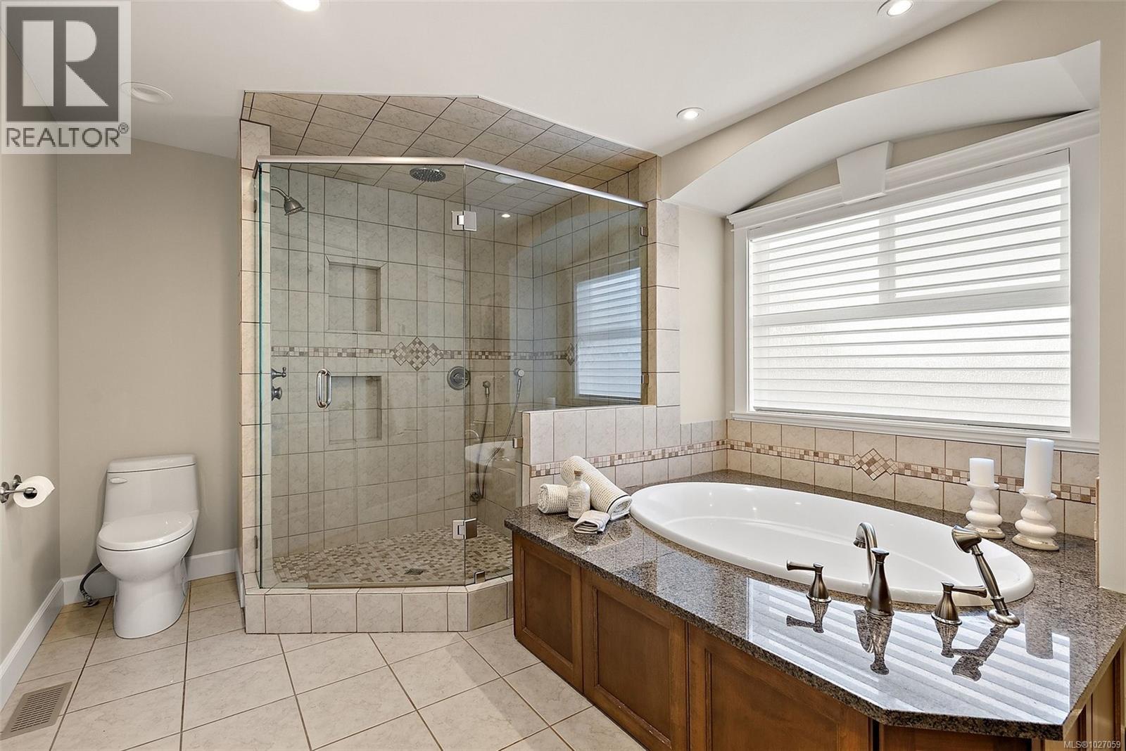  4973 La Quinta Place, Saanich