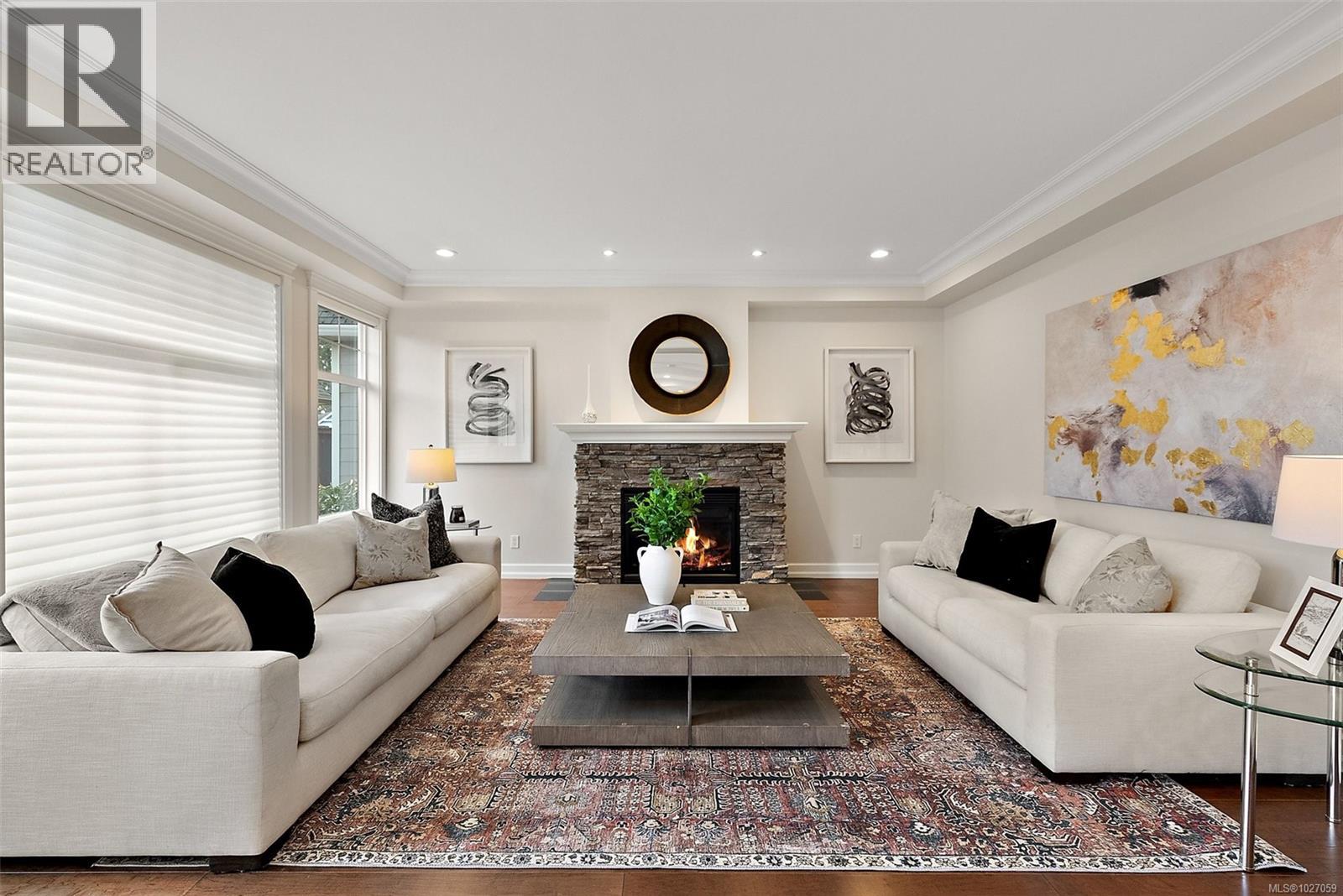  4973 La Quinta Place, Saanich