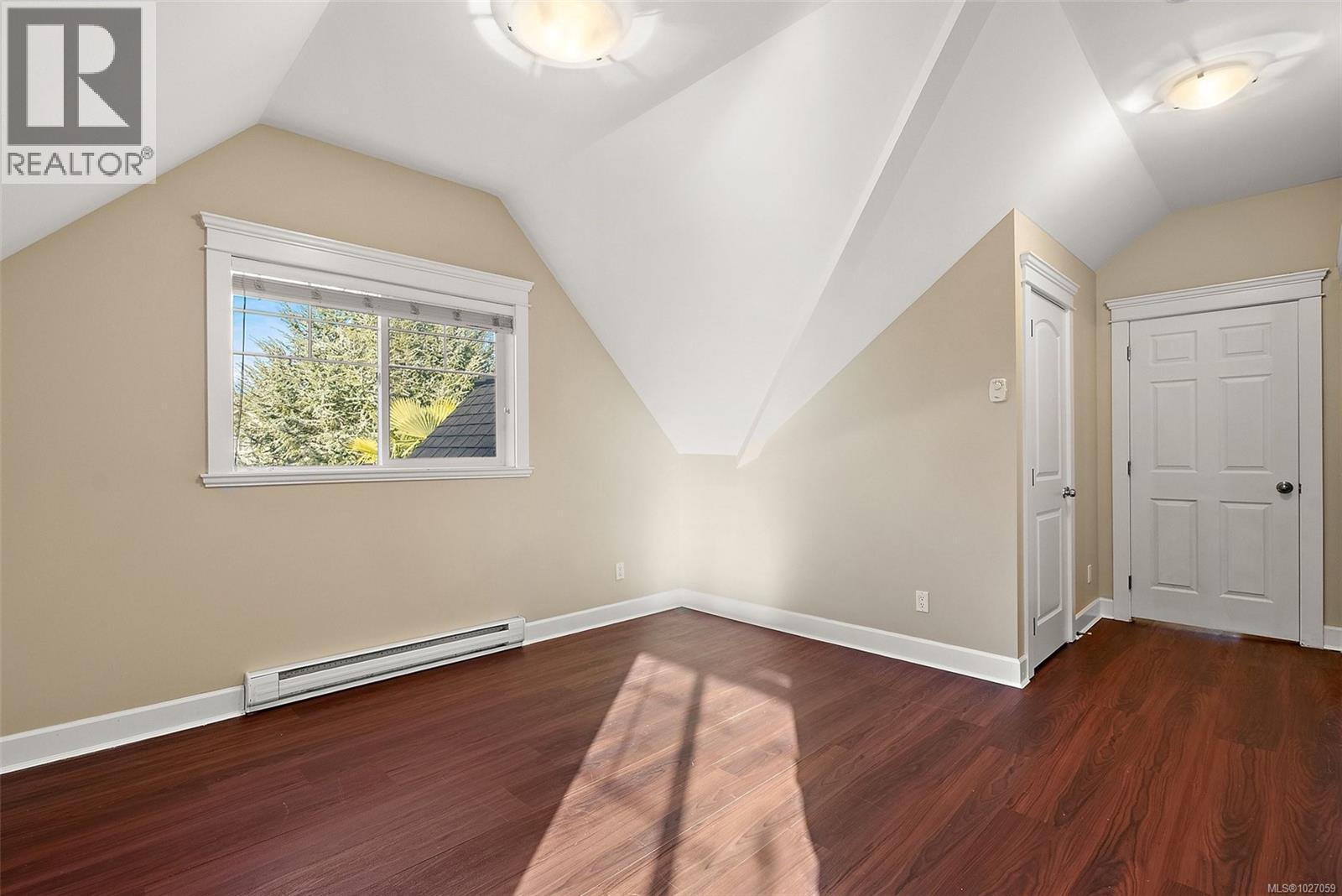  4973 La Quinta Place, Saanich