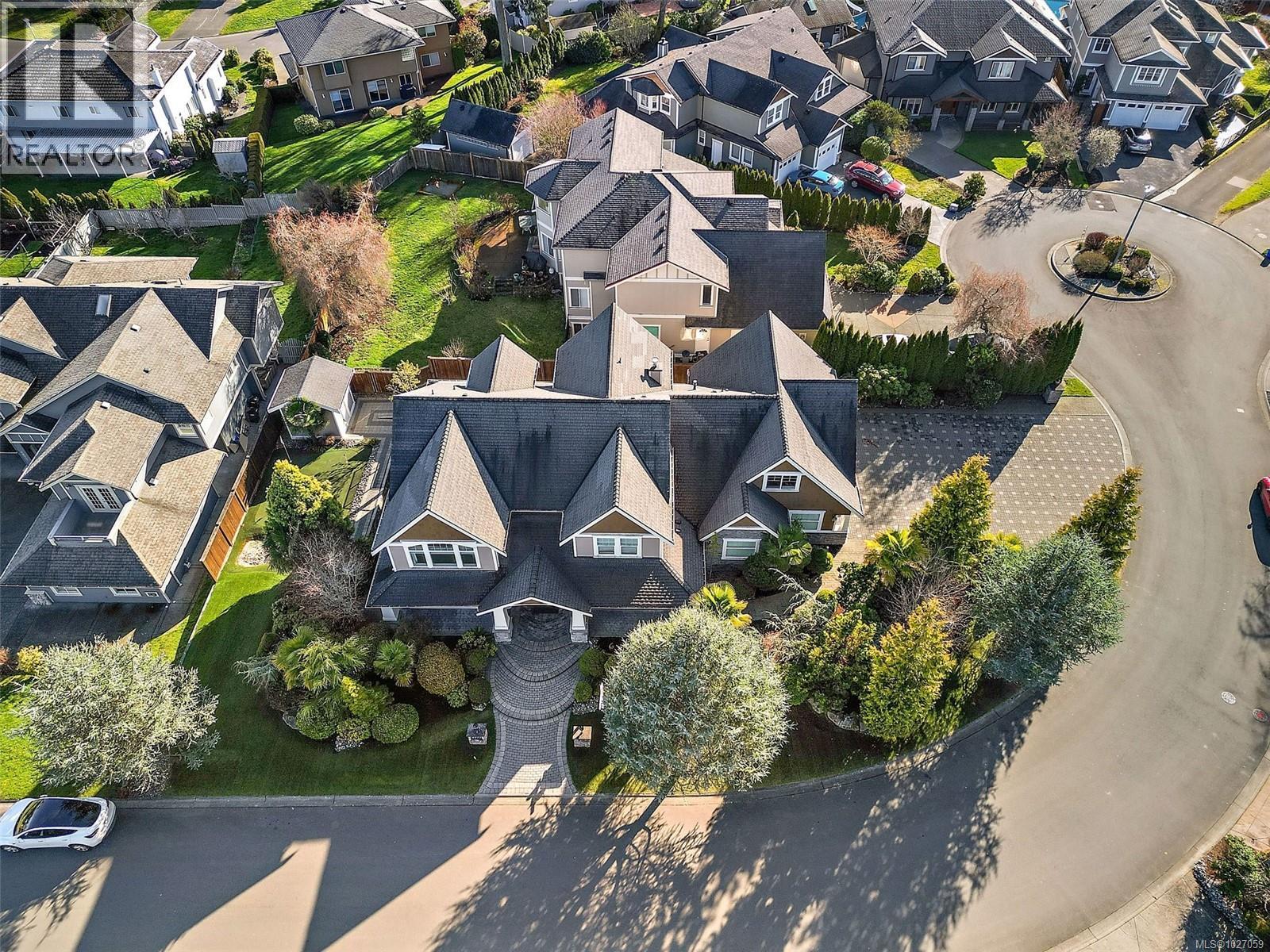  4973 La Quinta Place, Saanich