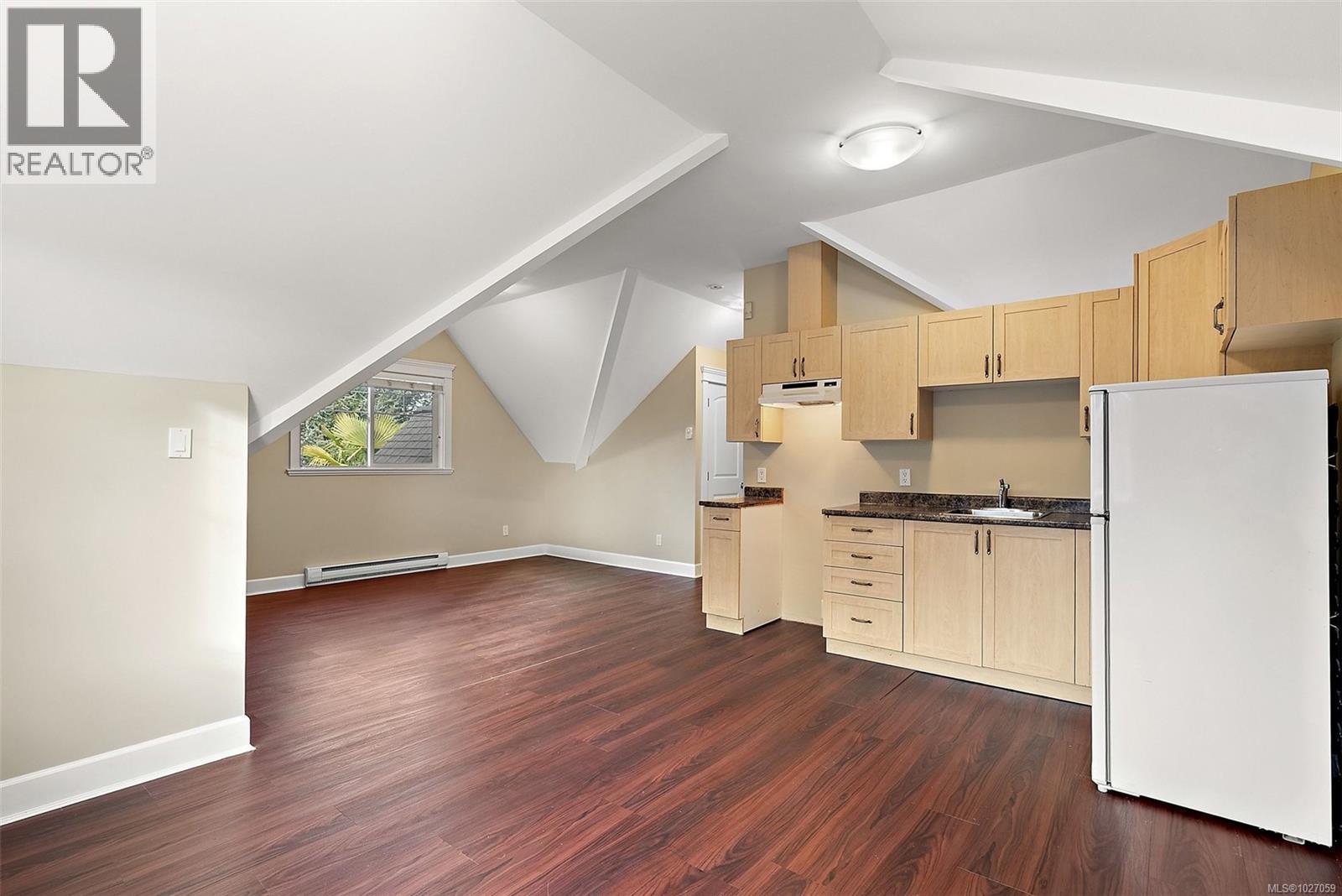  4973 La Quinta Place, Saanich