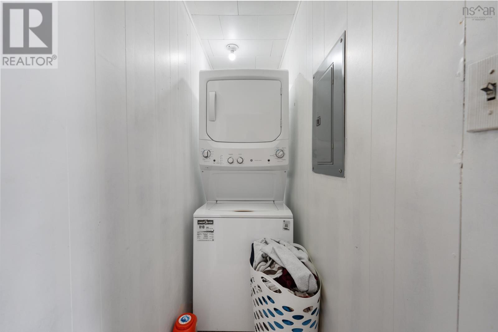 Property 25 of 36 of 84 Third Avenue