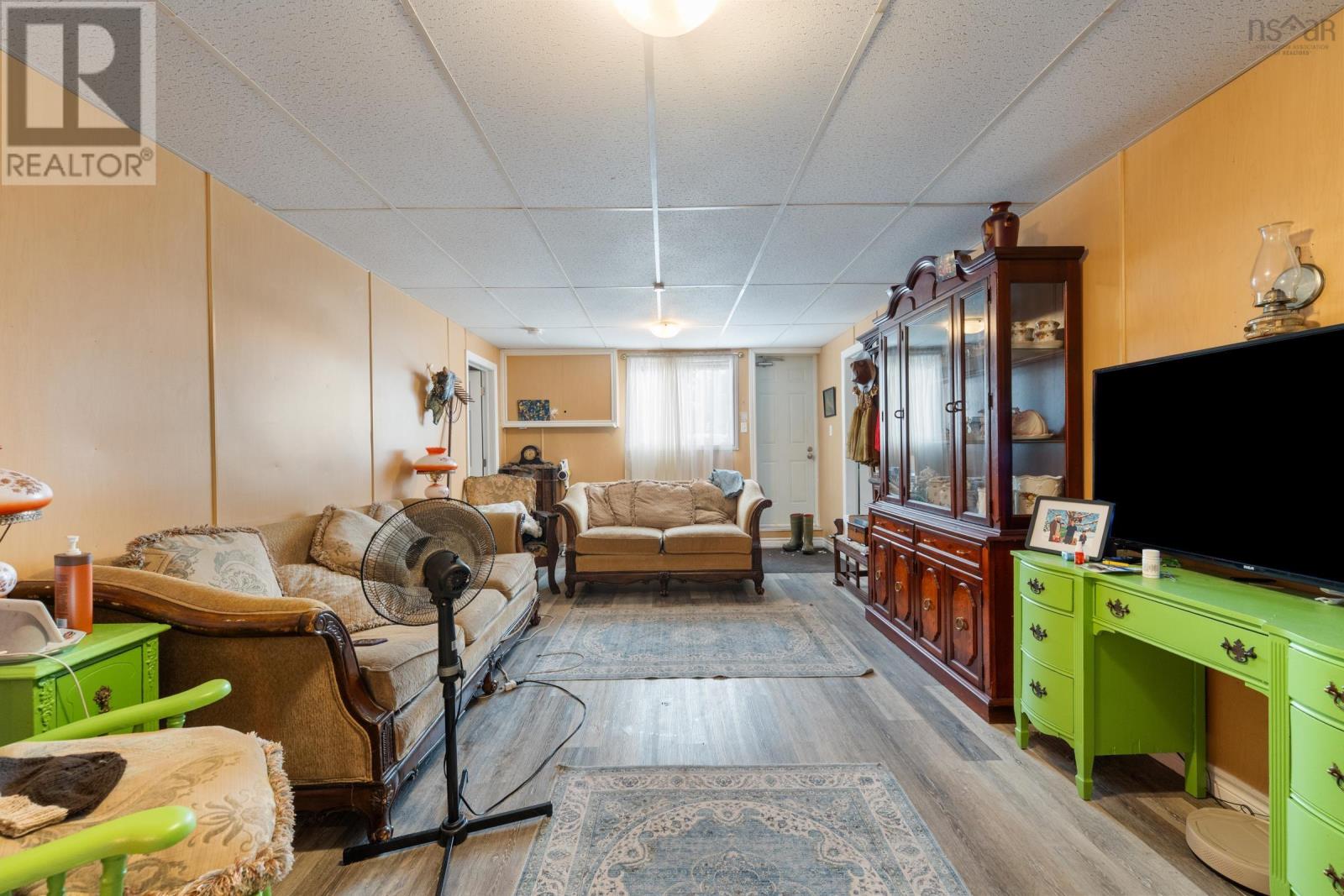 84 THIRD AVENUE - 28