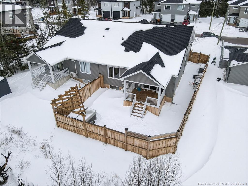 315 Teaberry Avenue - Thumbnail 8