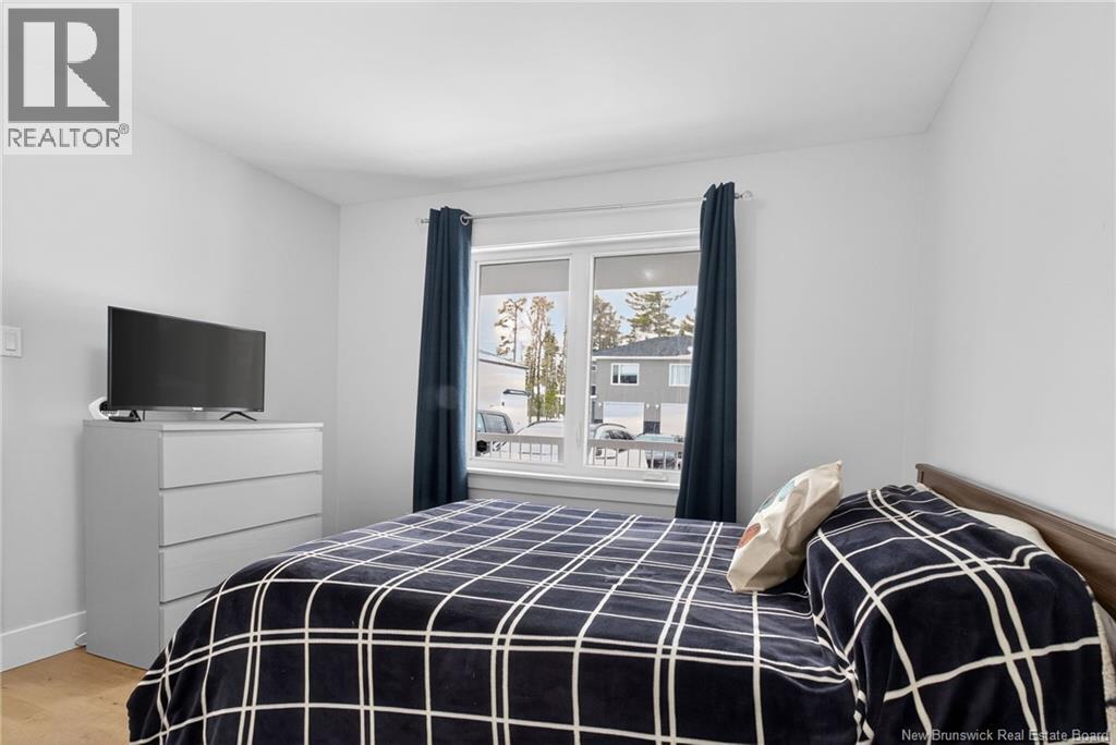 315 Teaberry Avenue - Thumbnail 12