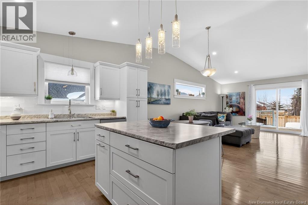 315 Teaberry Avenue - Thumbnail 20