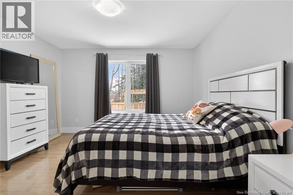 315 Teaberry Avenue - Thumbnail 28