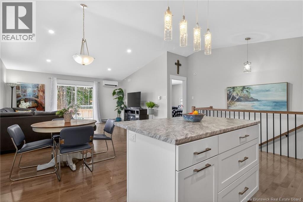 315 Teaberry Avenue - Thumbnail 21