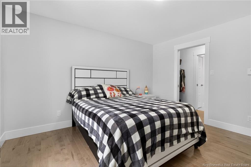 315 Teaberry Avenue - Thumbnail 27