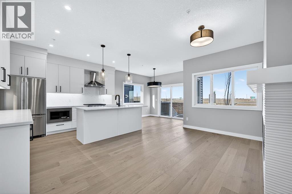 150 Prince Crescent - Photo 3 of 34, Rural Rocky View County, Alberta