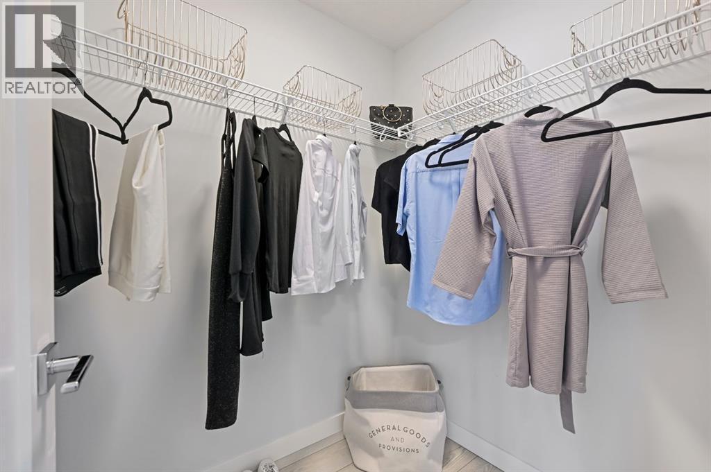 
          130 Mallard Heath Southeast
            <br/>
            <span>Calgary</span>
            , 
            <span>AB</span>
             <span>T3S0E8</span>
         - Photo 15