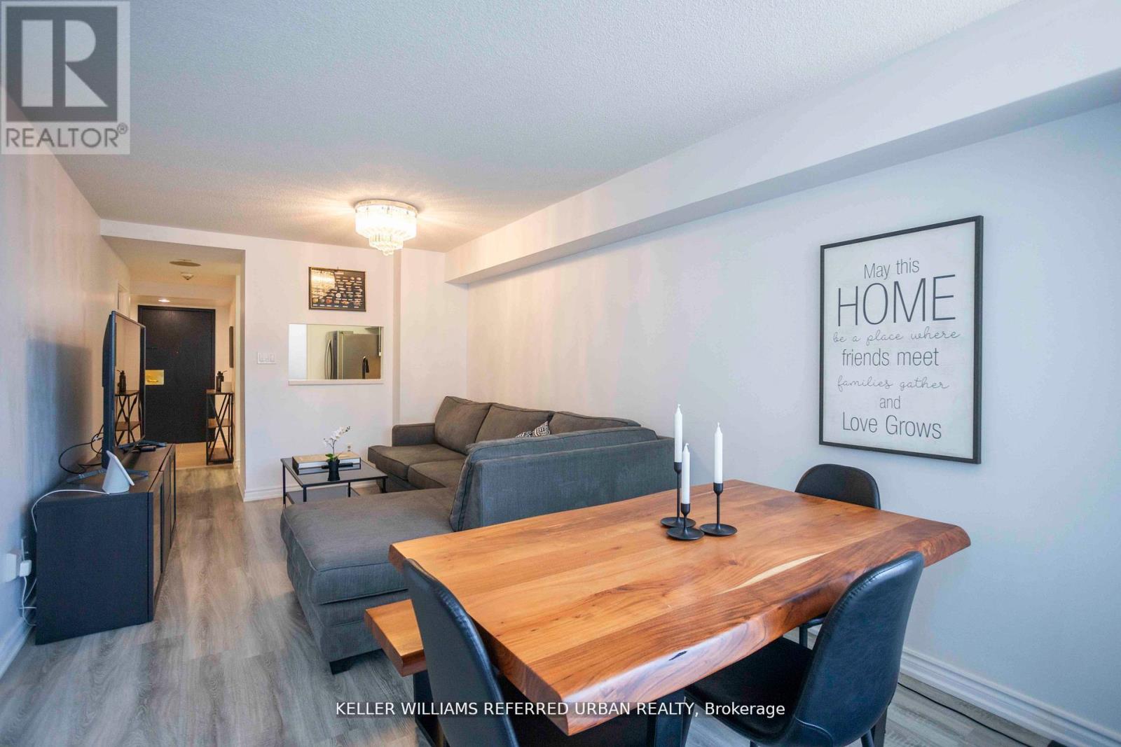 #1812 3233 EGLINTON AVENUE E - 6