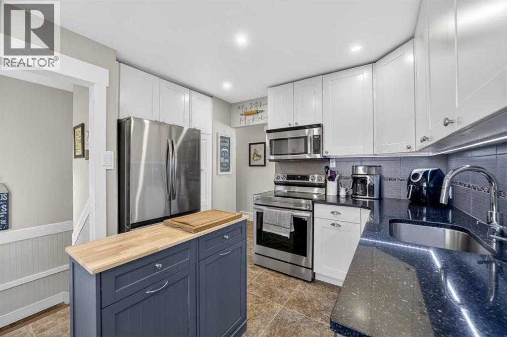 
          2110 16 Avenue
            <br/>
            <span>Didsbury</span>
            , 
            <span>AB</span>
             <span>T0M0W0</span>
         - Photo 6