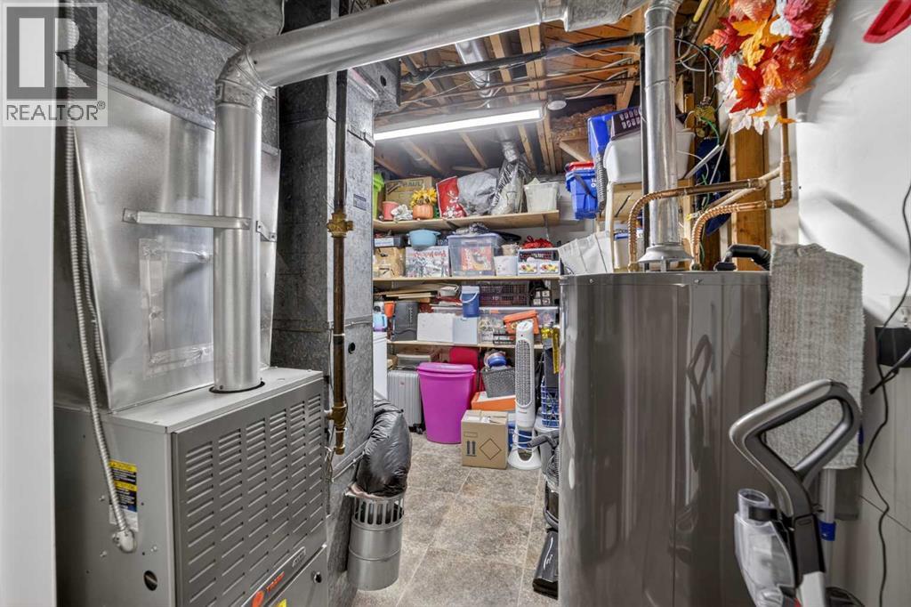 
          2110 16 Avenue
            <br/>
            <span>Didsbury</span>
            , 
            <span>AB</span>
             <span>T0M0W0</span>
         - Photo 23