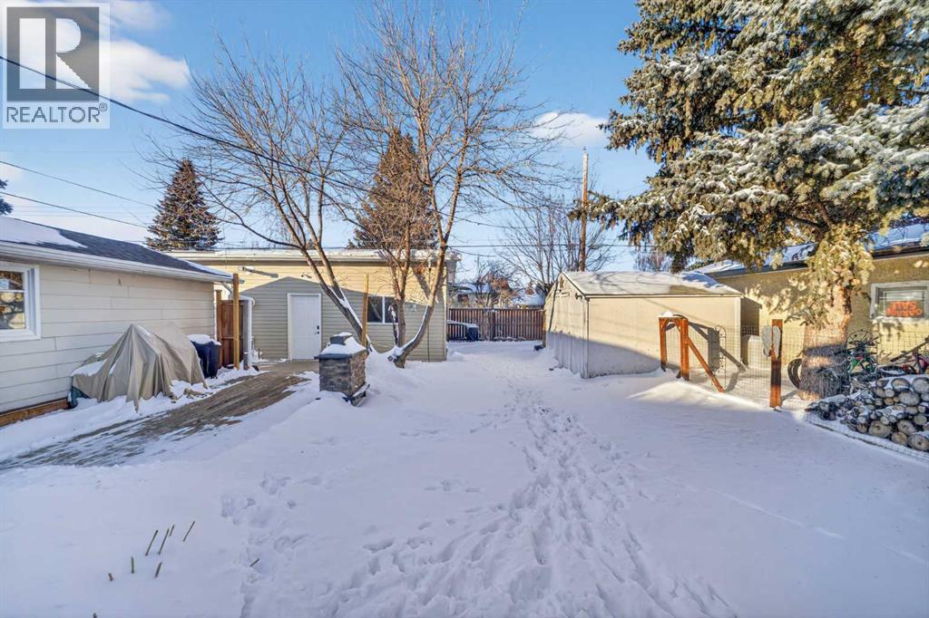 
          2110 16 Avenue
            <br/>
            <span>Didsbury</span>
            , 
            <span>AB</span>
             <span>T0M0W0</span>
         - Photo 28