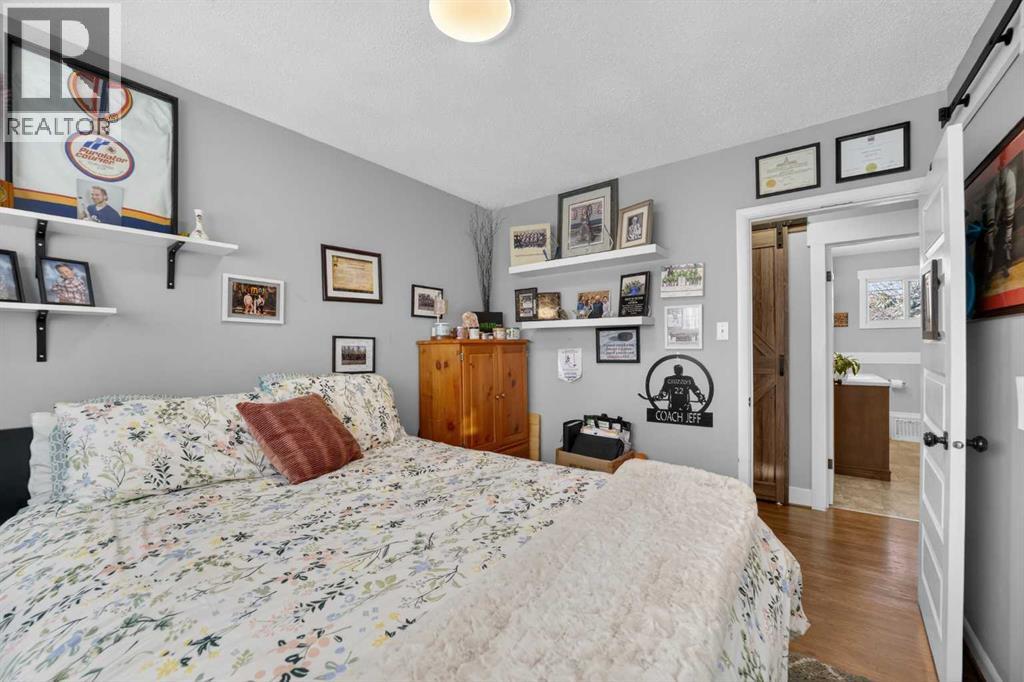 
          2110 16 Avenue
            <br/>
            <span>Didsbury</span>
            , 
            <span>AB</span>
             <span>T0M0W0</span>
         - Photo 13