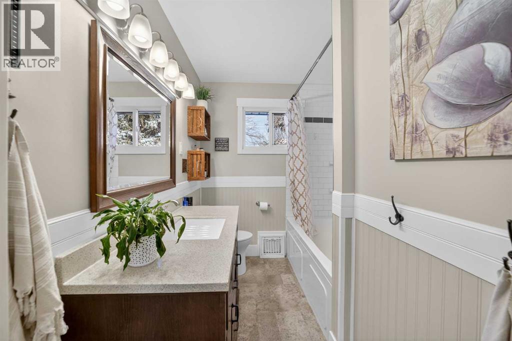 
          2110 16 Avenue
            <br/>
            <span>Didsbury</span>
            , 
            <span>AB</span>
             <span>T0M0W0</span>
         - Photo 15