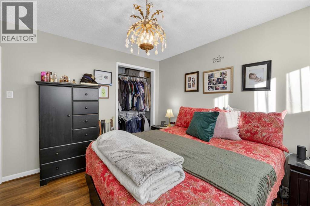 
          2110 16 Avenue
            <br/>
            <span>Didsbury</span>
            , 
            <span>AB</span>
             <span>T0M0W0</span>
         - Photo 10