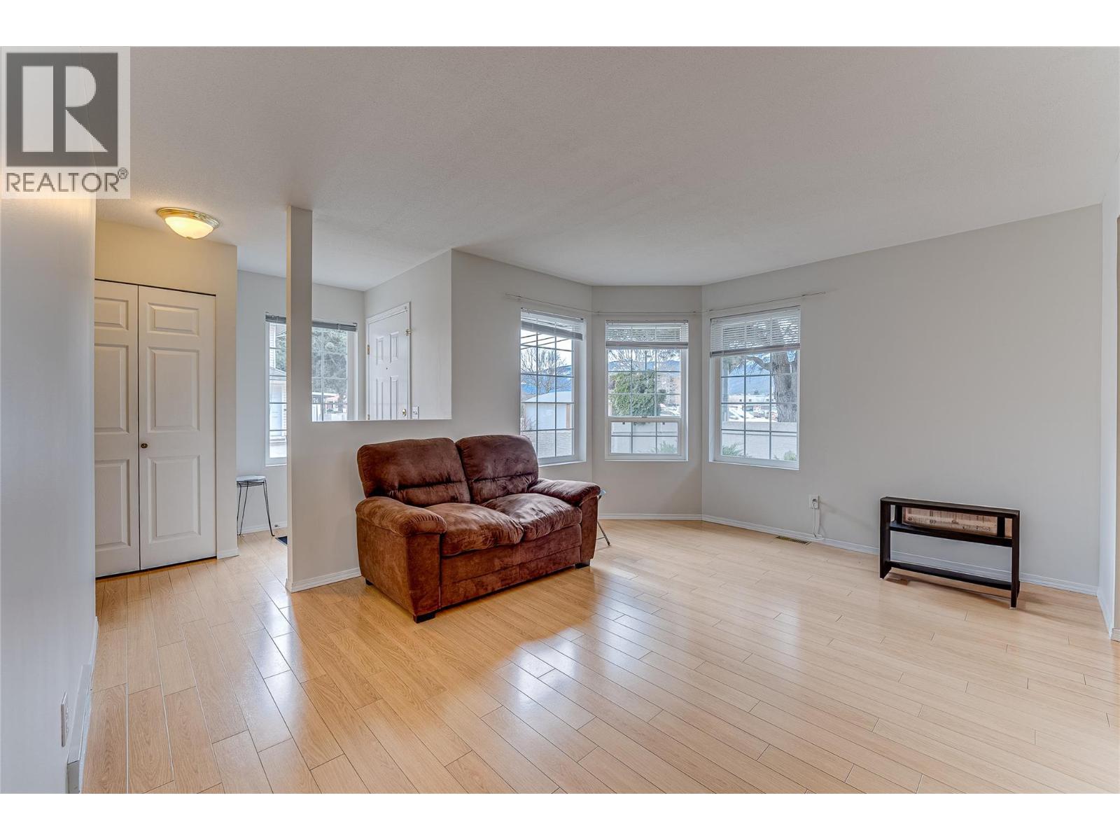 870 10 Street SW Unit# 101, Salmon Arm