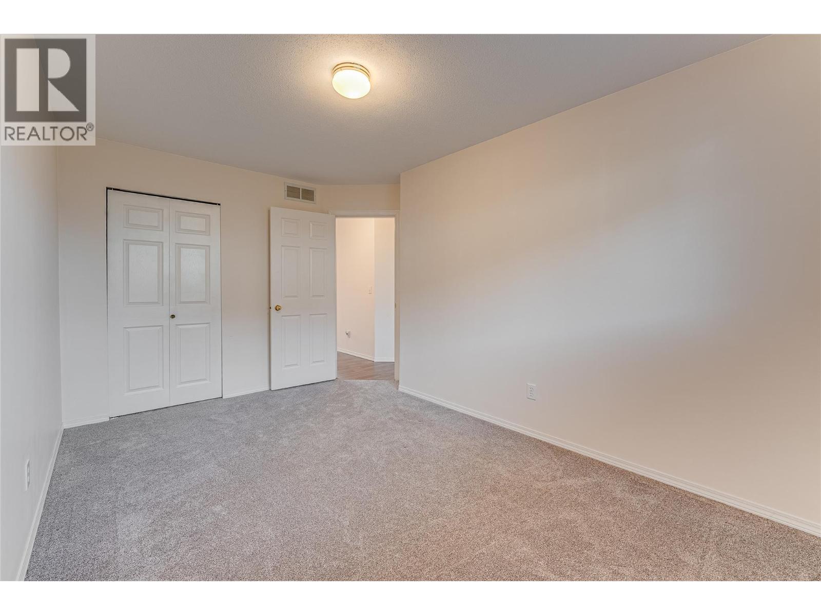 870 10 Street SW Unit# 101, Salmon Arm