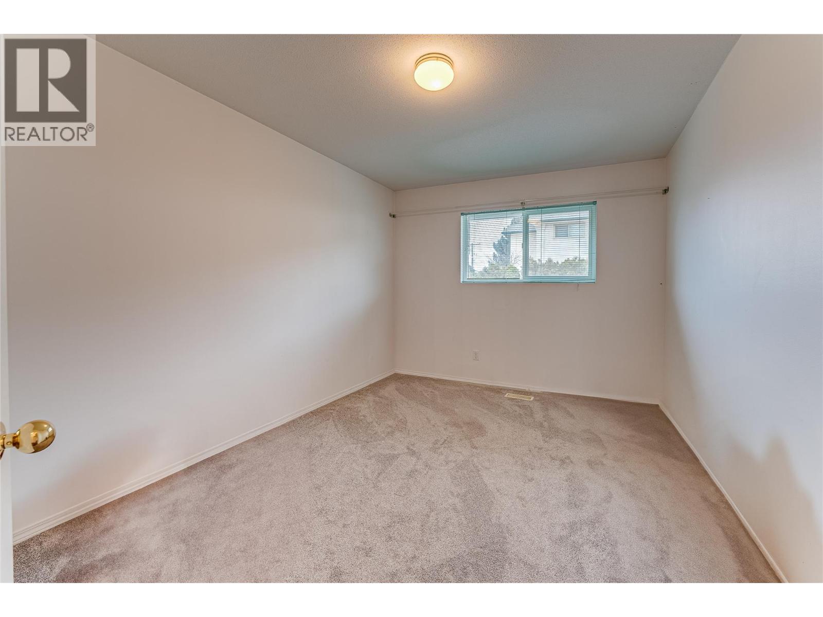 870 10 Street SW Unit# 101, Salmon Arm