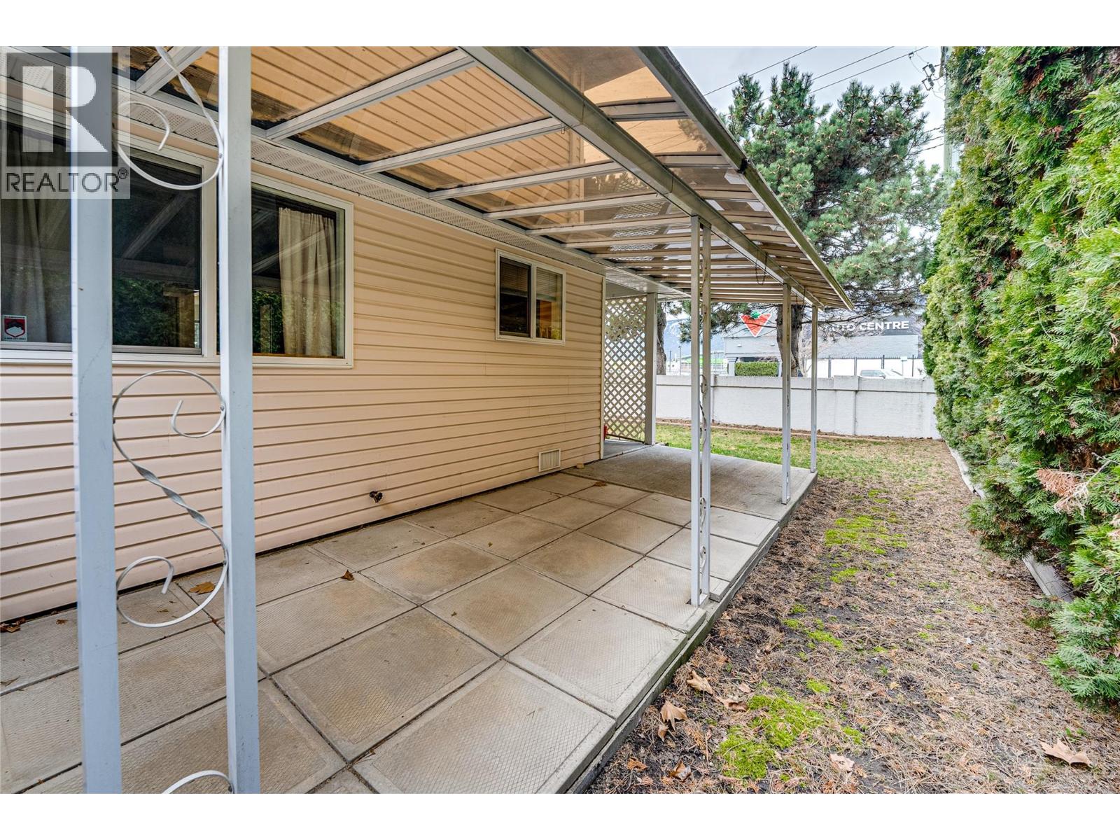 870 10 Street SW Unit# 101, Salmon Arm