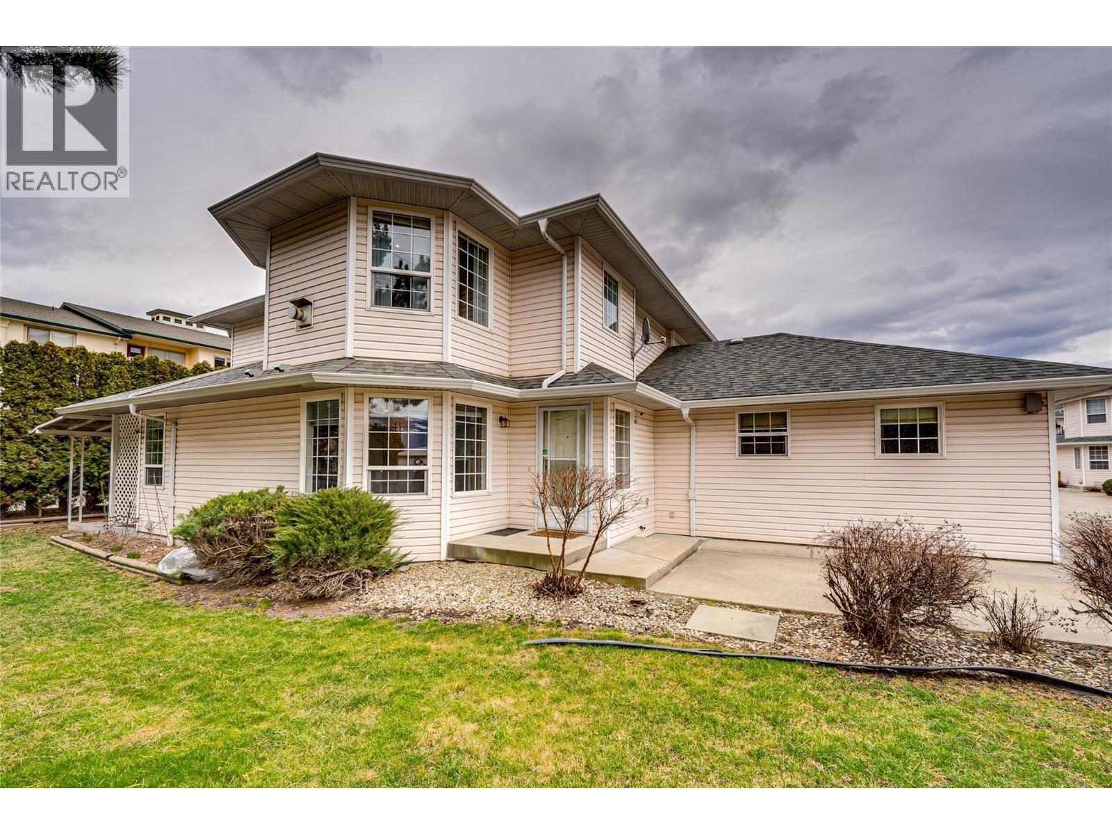 870 10 Street SW Unit# 101, Salmon Arm