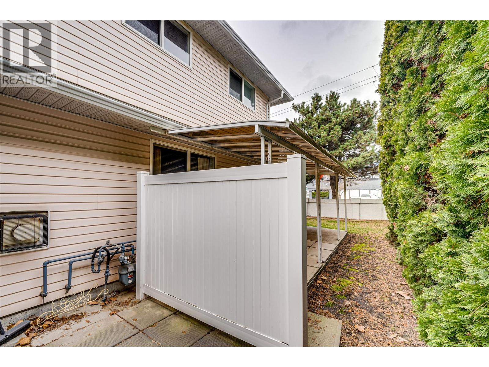 870 10 Street SW Unit# 101, Salmon Arm