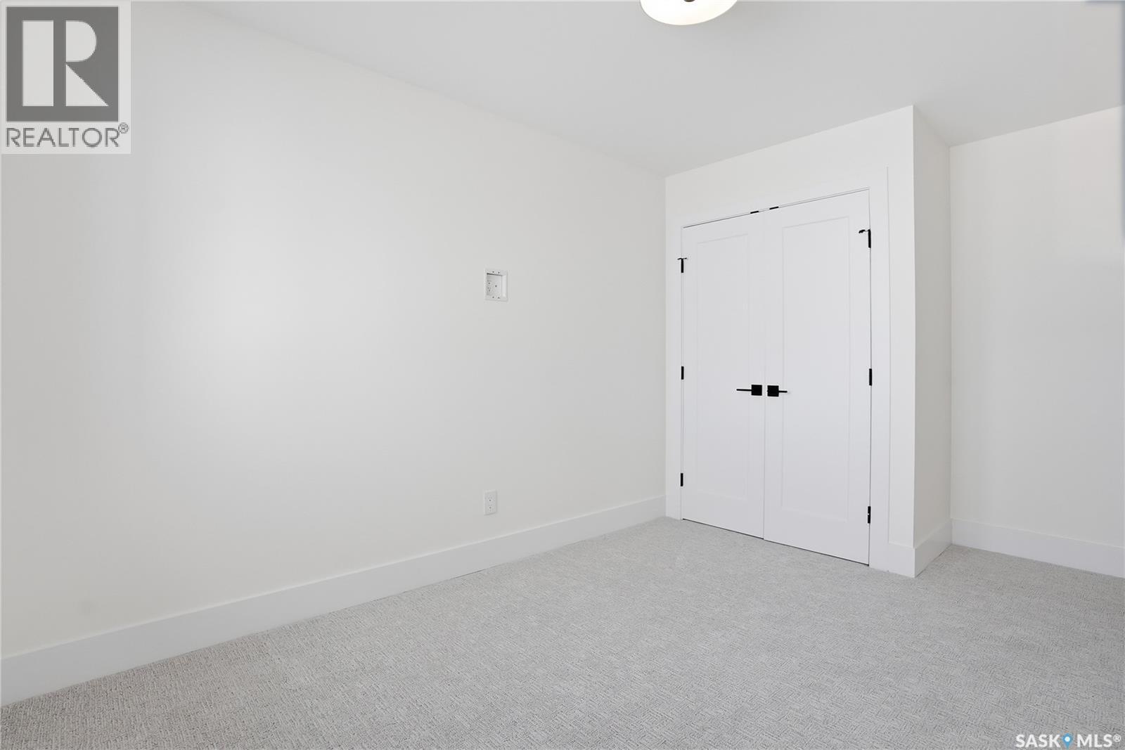 436 Augusta BOULEVARD — photo 38