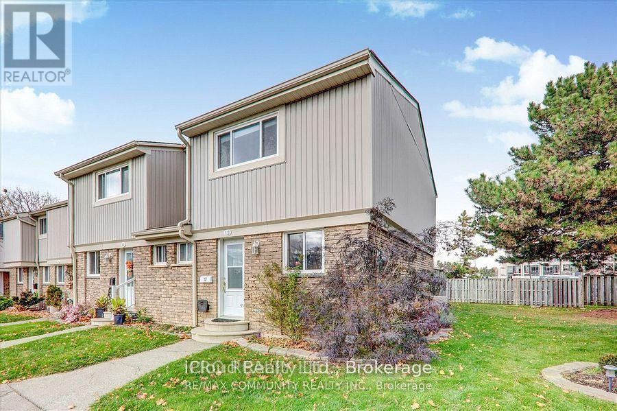 12 - 561 CHILDS DRIVE - Photo 3 of 17, Milton (TM Timberlea), Ontario