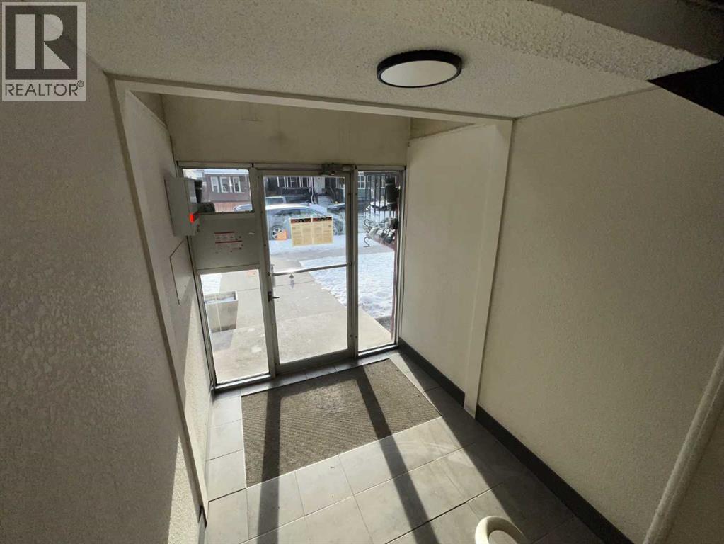 
          1222 13 Avenue Southwest
            <br/>
            <span>Calgary</span>
            , 
            <span>AB</span>
             <span>T3C0T1</span>
         - Photo 28