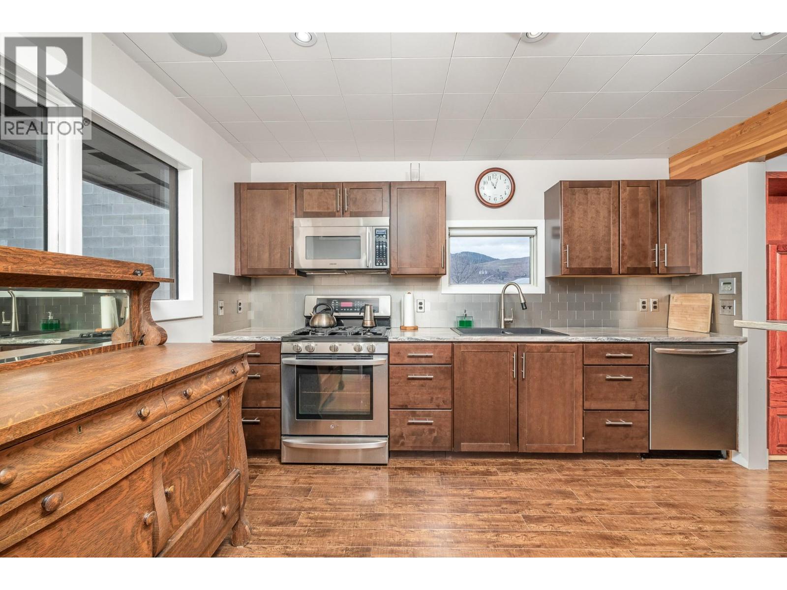  2808 45 Avenue, Vernon