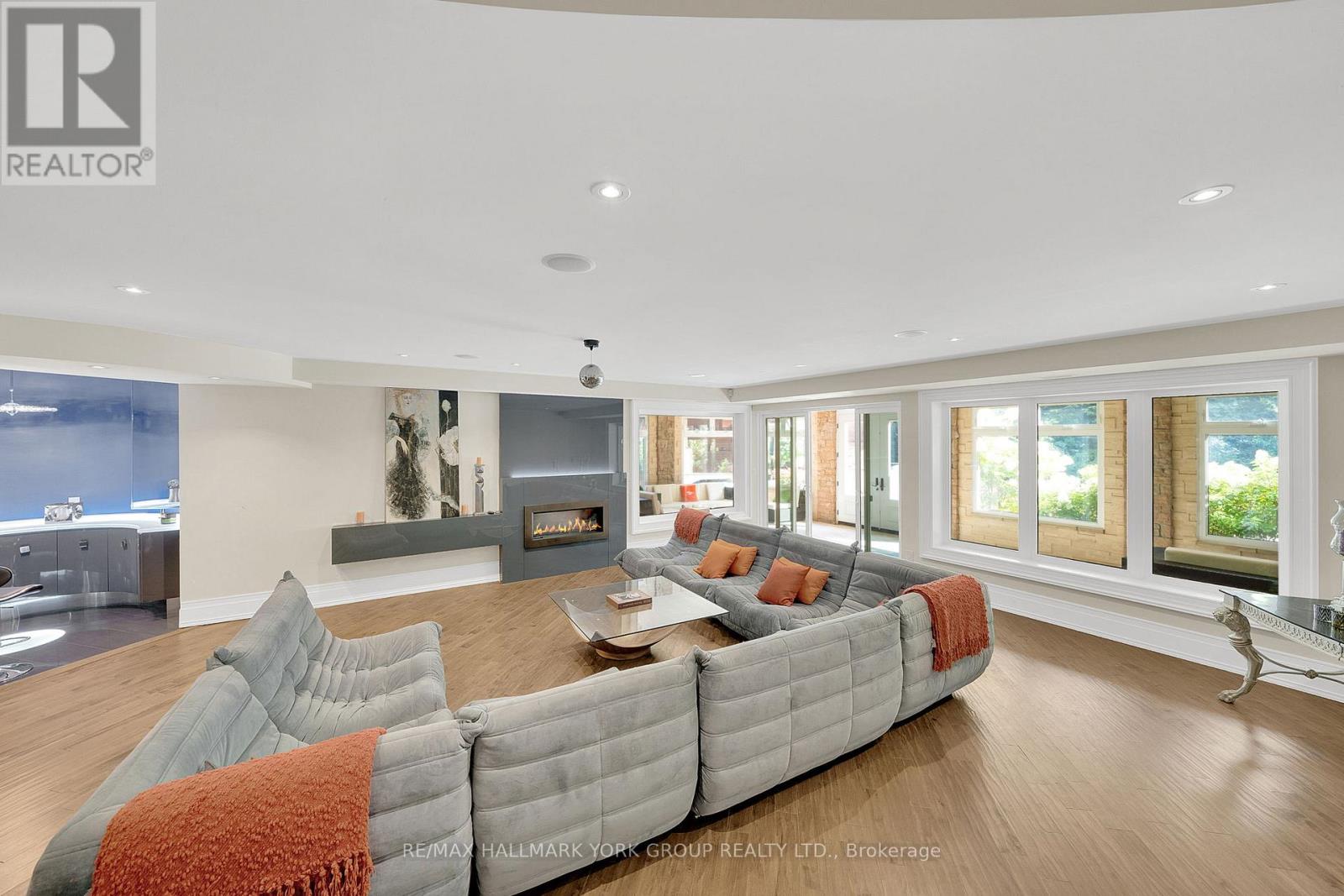 24 DEW DROP COURT - 24