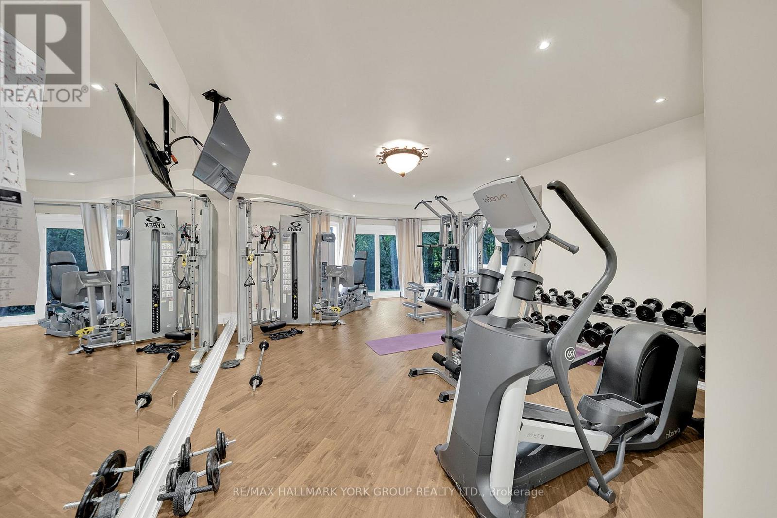 24 DEW DROP COURT - 26