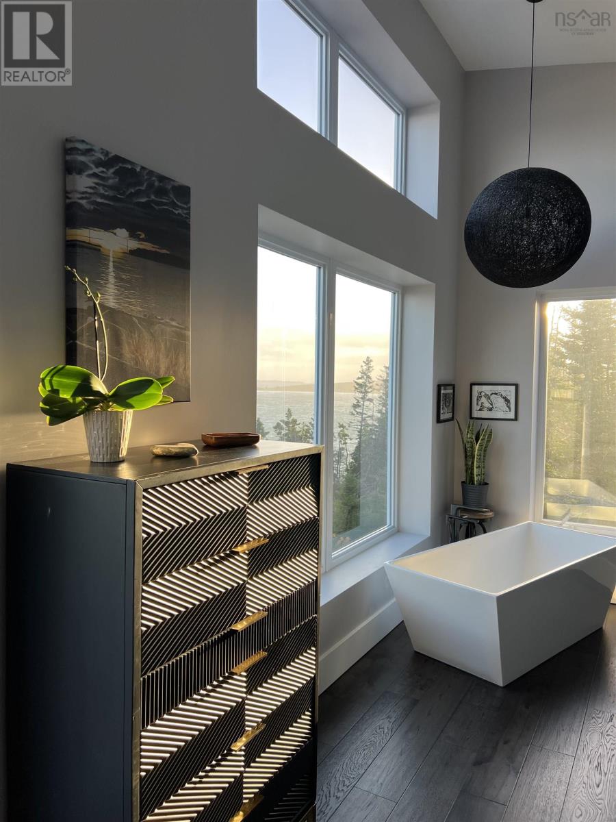 Property 19 of 51 of 200 Middle Road