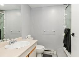 6068 Brooks Crescent, Surrey, BC V3S7L1 Photo 12