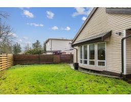 6068 Brooks Crescent, Surrey, BC V3S7L1 Photo 9