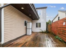 6068 Brooks Crescent, Surrey, BC V3S7L1 Photo 11