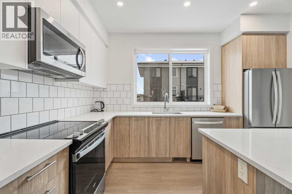 
          857 BELMONT Drive Southwest
            <br/>
            <span>Calgary</span>
            , 
            <span>AB</span>
             <span>T2X4P2</span>
         - Photo 10